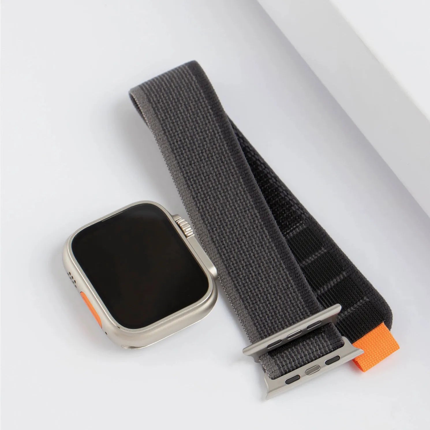 Milanese Loop Apple Watch Band In Silver - The Salty Fox
