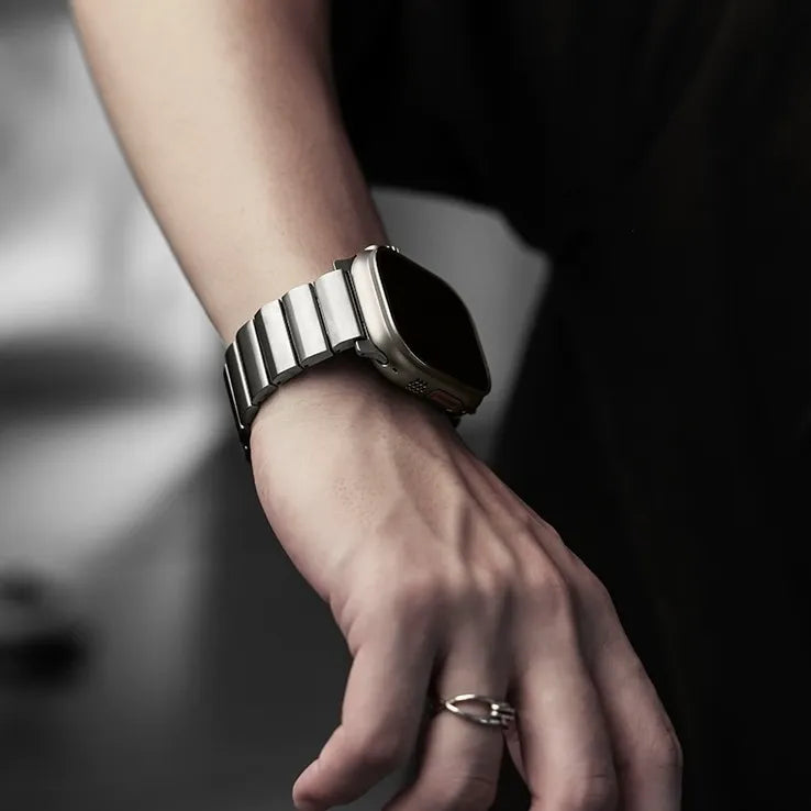 | T03 Band Titanium Watch Apple